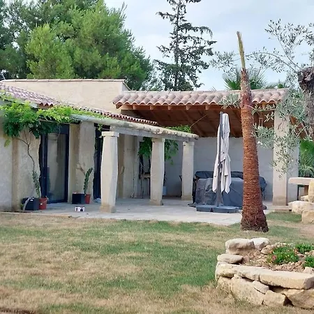 Ferienhaus Mazet Des 2 Coeurs Aigues-Mortes